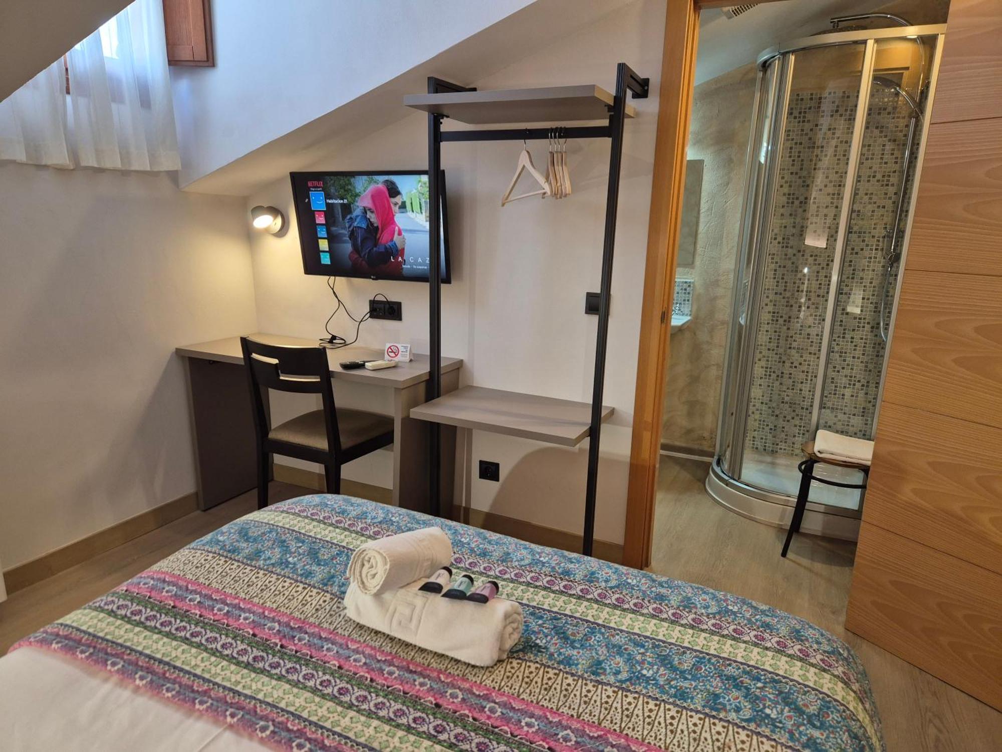 Hostal Bavieca Medinaceli Bagian luar foto